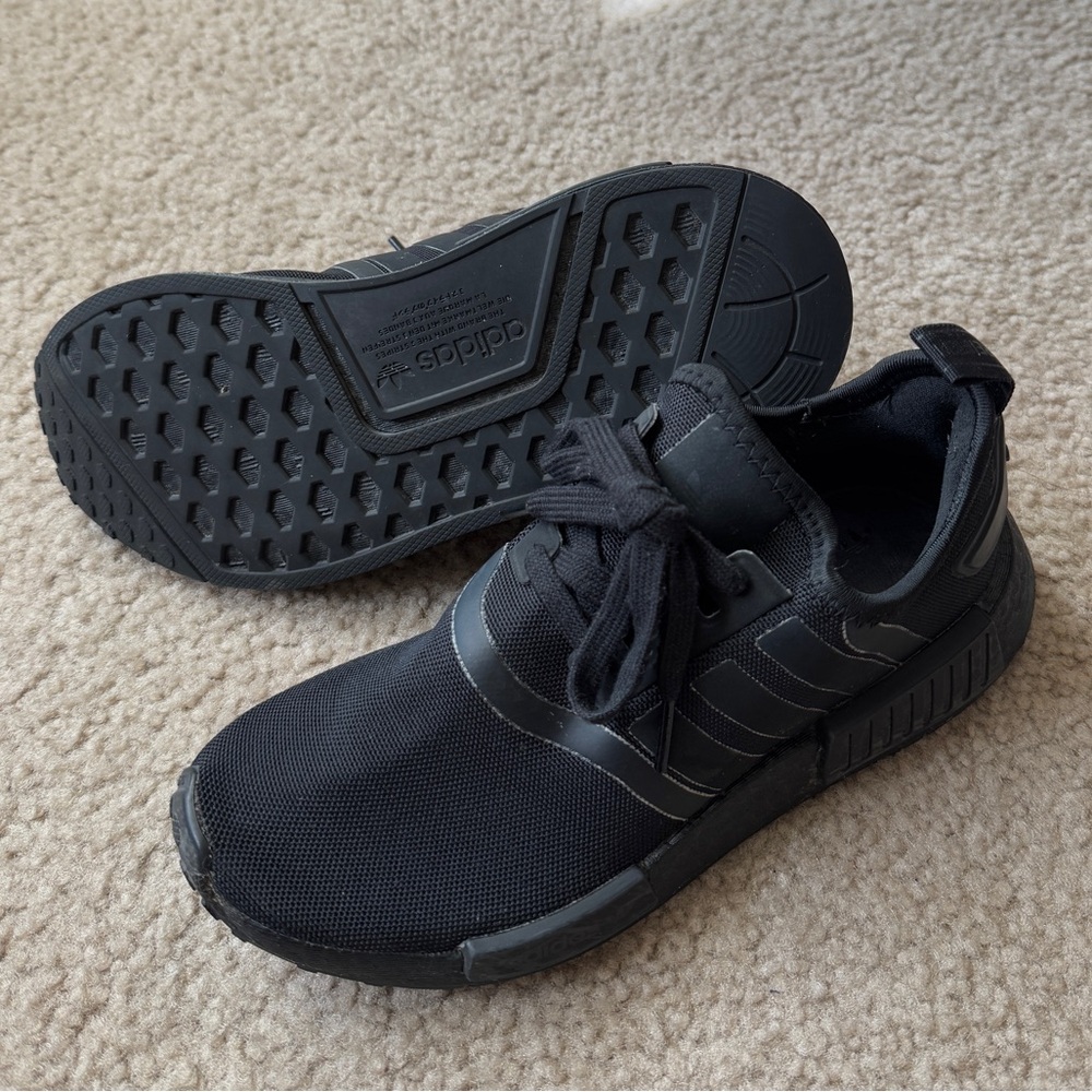 Adidas Women's NMD R1 Shoe, Size 5